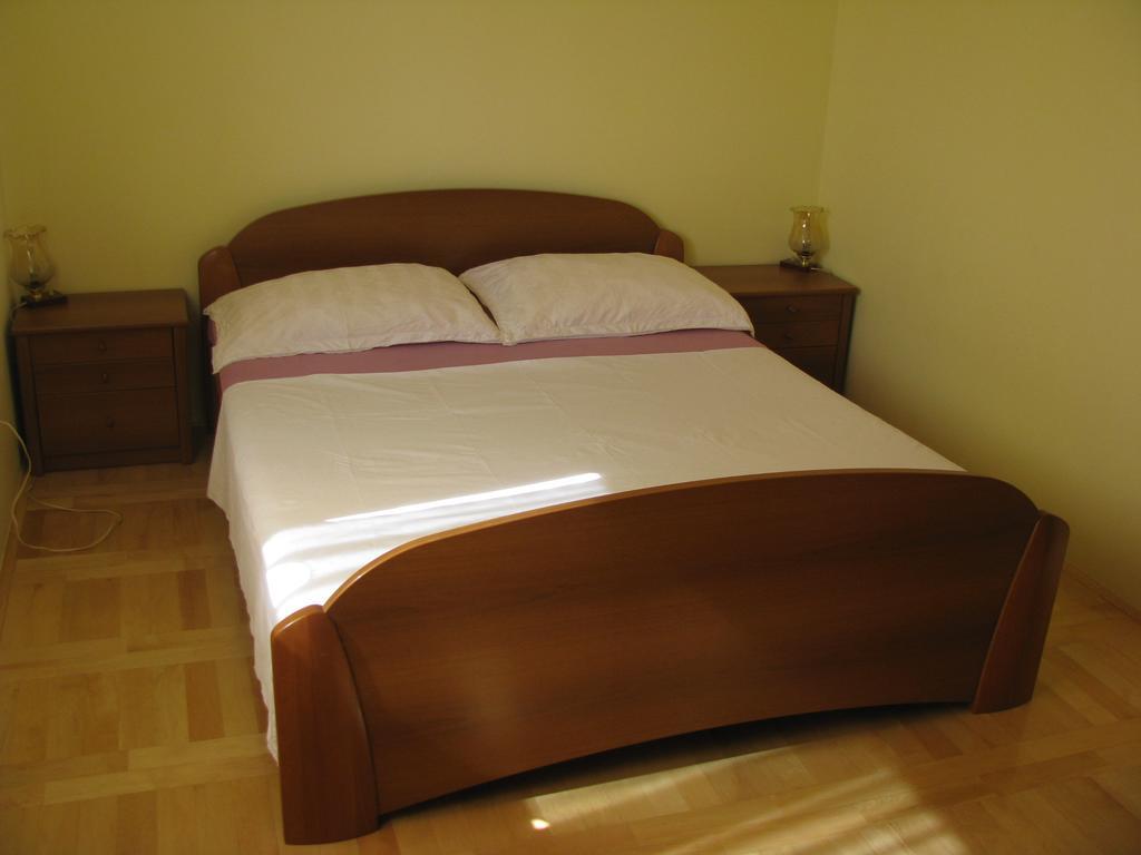 Apartment Megi Tribunj  Room photo
